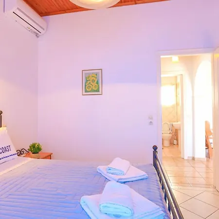Alexandra Bay Front Apartment Agios Stefanos (Thinali)