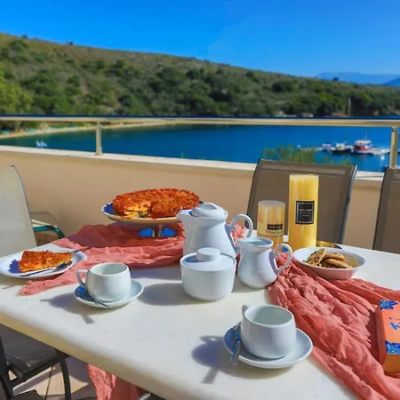 Alexandra Bay Front *