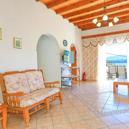 Alexandra Bay Front *